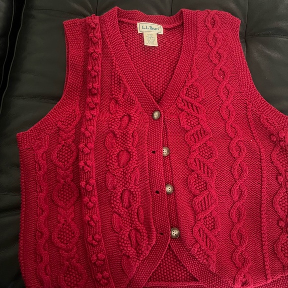 L.L. Bean Sweaters - L.L. Bean Women's Red Cable Knit Sweater Vest